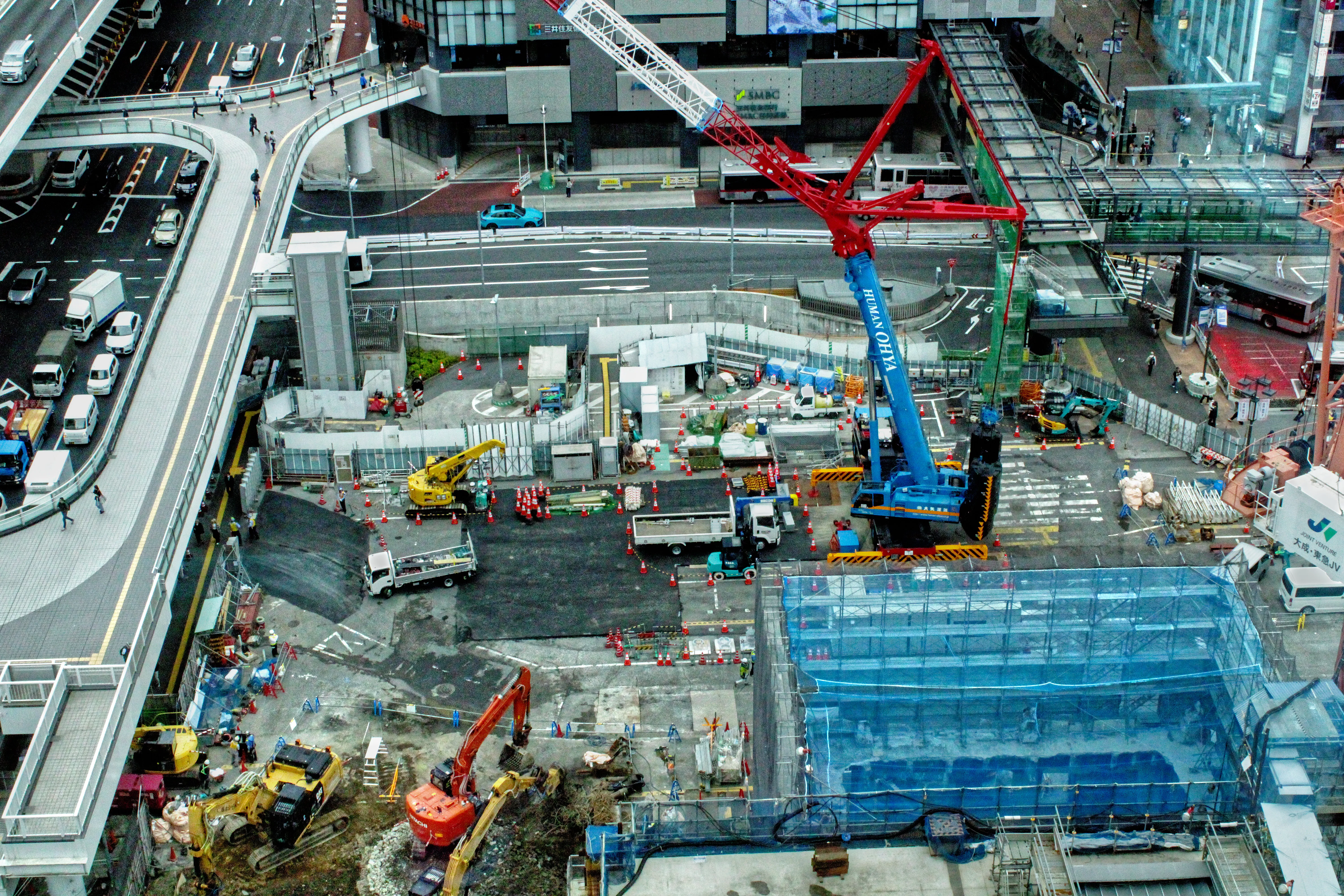 A giant&#x27;s eye view of a construction site
